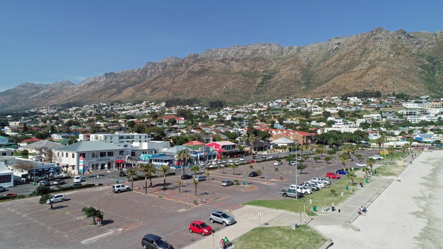 2 Bedroom Property for Sale in Gordons Bay Village Western Cape